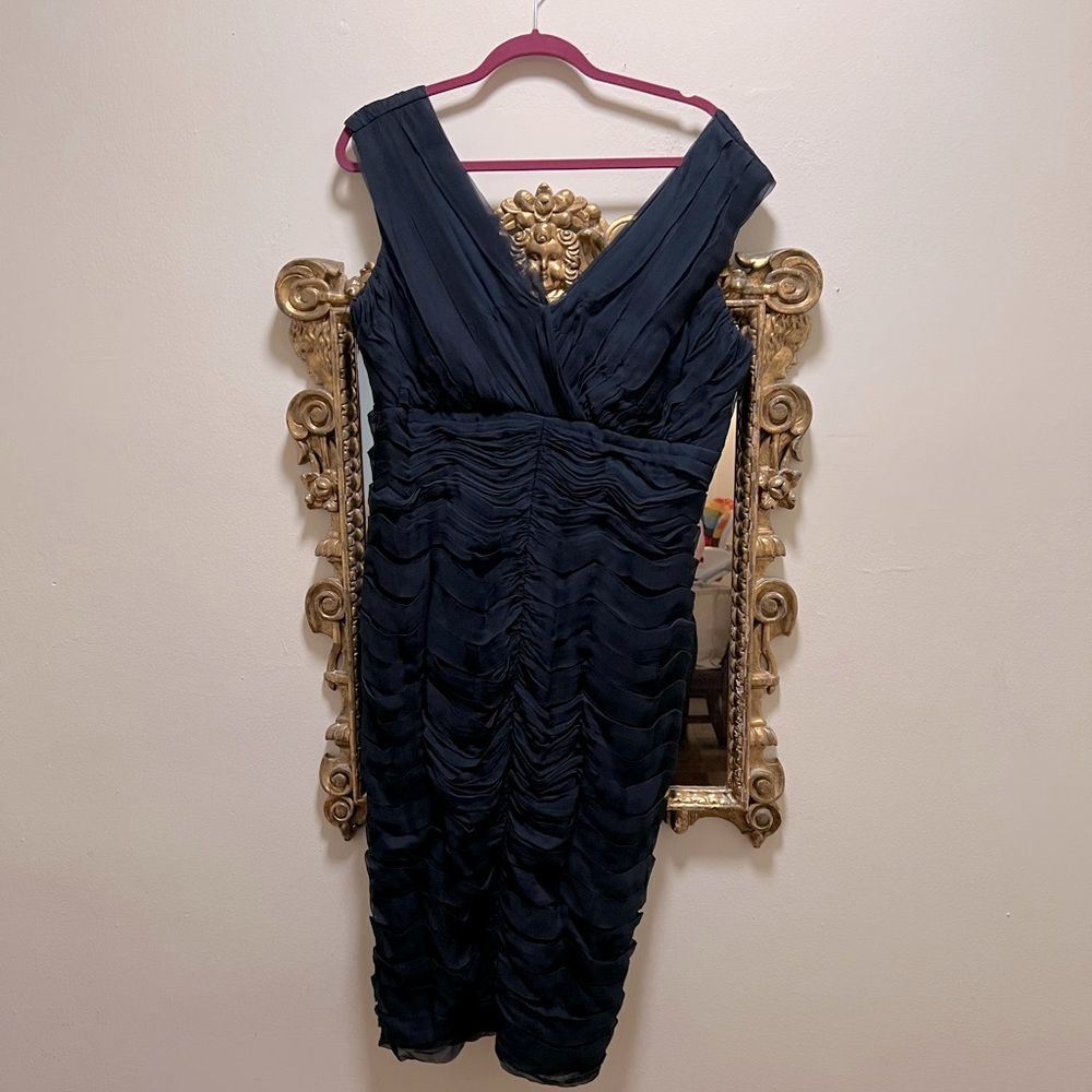 Tadashi sz 16 navy v neck shirt dress with ruching